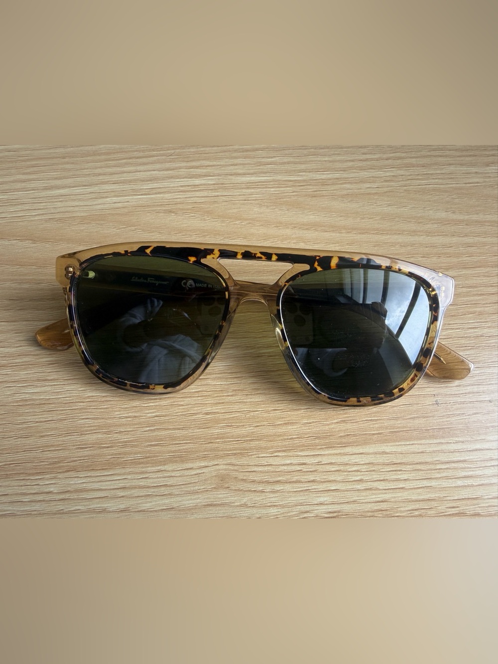 Salvatore Ferragamo Sunglasses SF944s